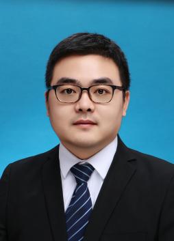 燕映霖 证件照2024